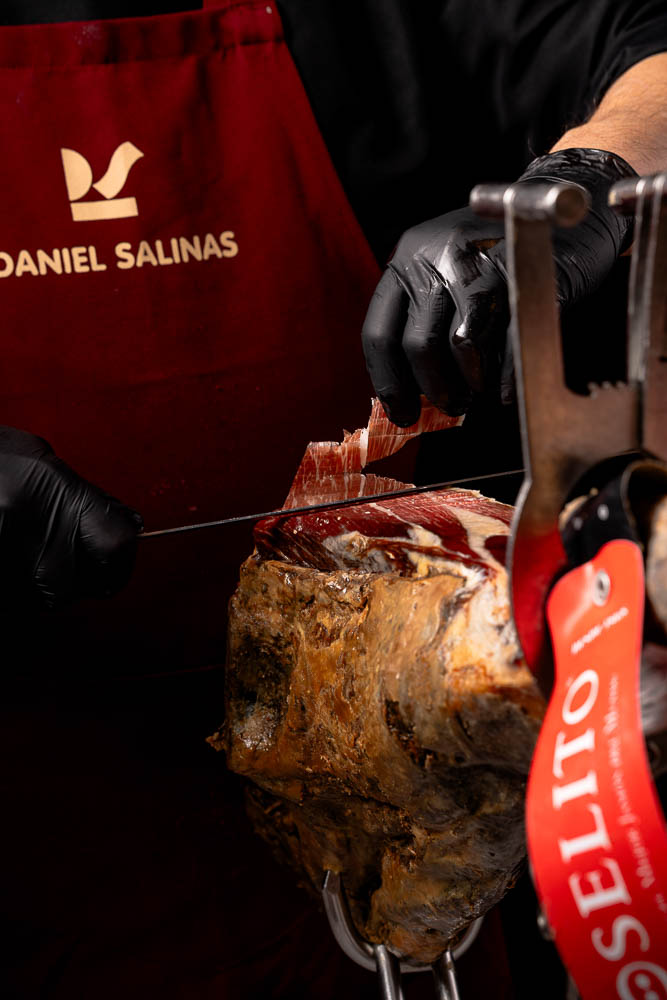 Jamón cortado a mano ibérico